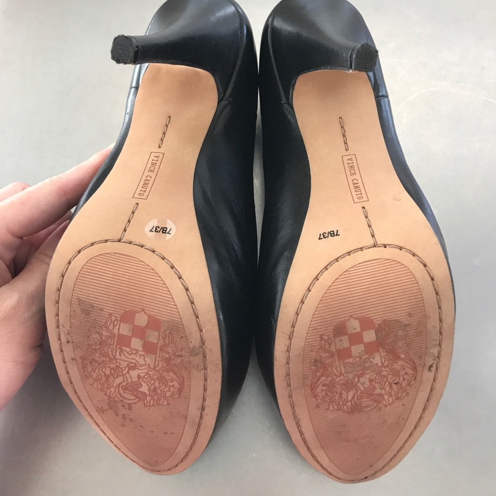 ✨HP✨VINCE CAMUTO Worn Once Gorgeous Jerrell Leather Shooties/Booties - Picture 4 of 5